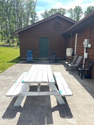 4946 Pole Bridge Road, Wise, VA 24293