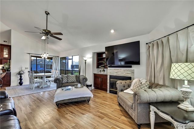 2919 N Rivers Edge Boulevard, Crystal River, FL 34429