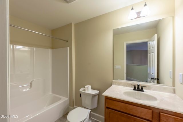 27 Hillman Loop, Round Lake, NY 12151