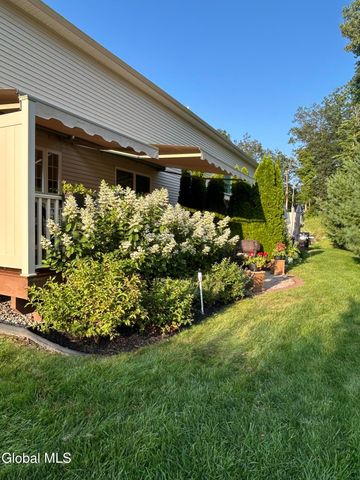 27 Hillman Loop, Round Lake, NY 12151