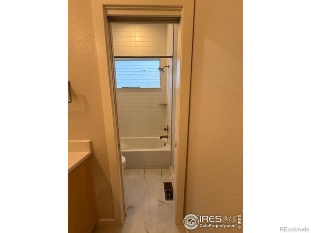 727 Kubat Lane B, Longmont, CO 80503