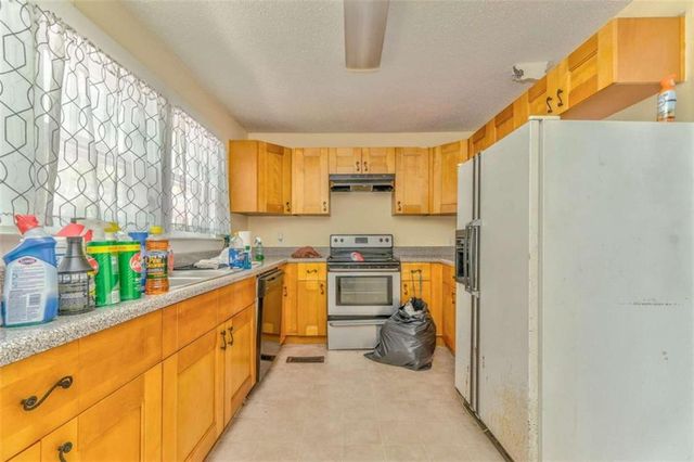 63 Wimberly Hill Loop, Cedartown, GA 30125