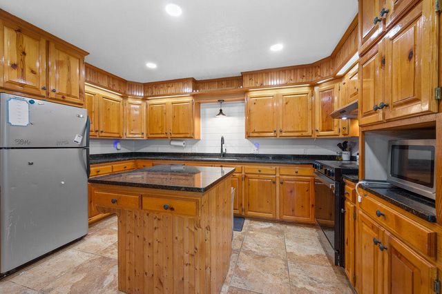 180 Maple Ln, Deridder, LA 70634