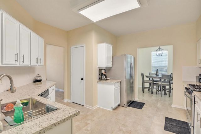 1722 Sun Point Court, Humble, TX 77396