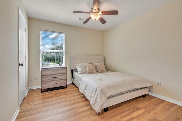 1722 Sun Point Court, Humble, TX 77396