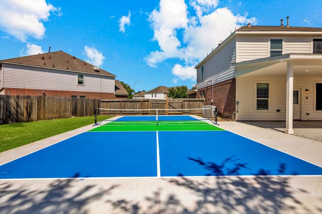 1722 Sun Point Court, Humble, TX 77396
