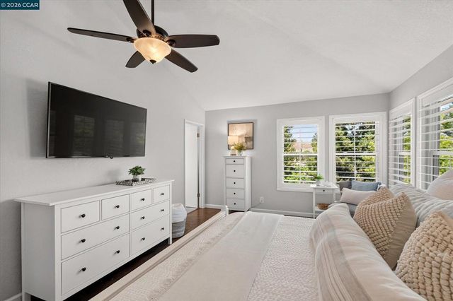 3279 Mt Diablo Ct 18, Lafayette, CA 94549