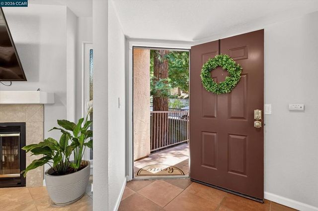 3279 Mt Diablo Ct 18, Lafayette, CA 94549