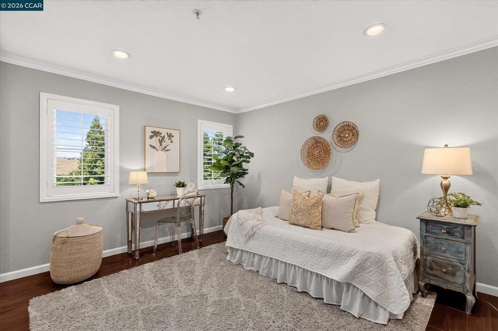 Image 20 of property listing at 3279 Mt Diablo Ct 18, Lafayette, CA 94549
