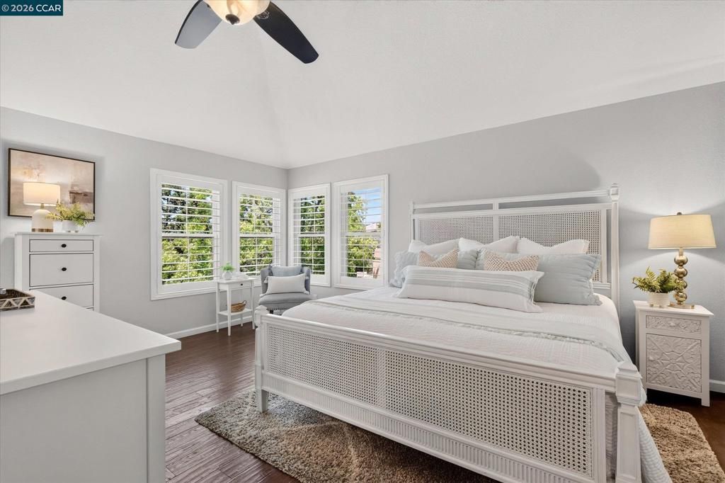 Image 21 of property listing at 3279 Mt Diablo Ct 18, Lafayette, CA 94549