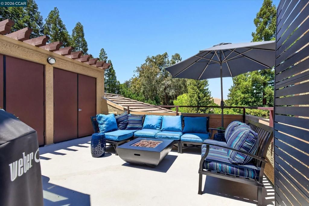 Image 30 of property listing at 3279 Mt Diablo Ct 18, Lafayette, CA 94549