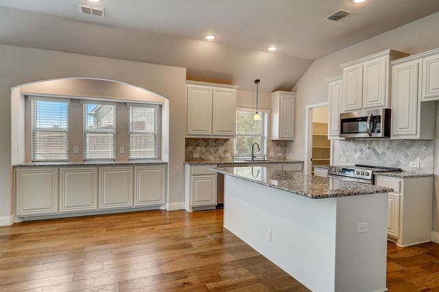 514 Zinnia Loop, Midlothian, TX 76065