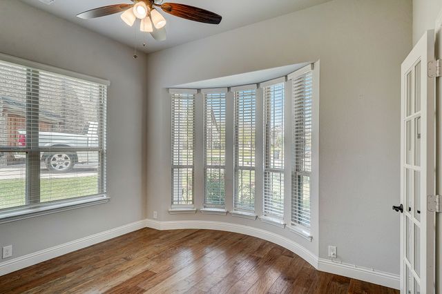 514 Zinnia Loop, Midlothian, TX 76065