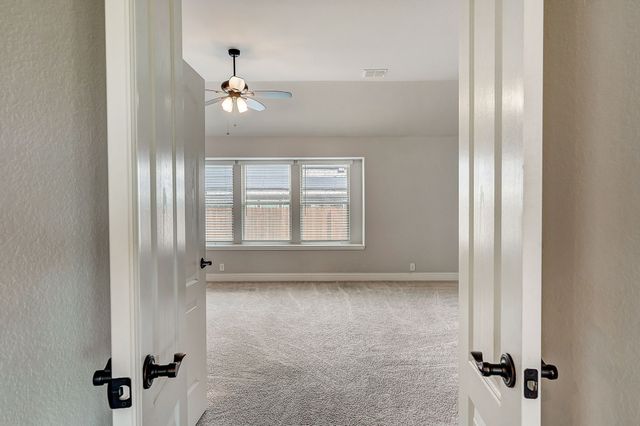 514 Zinnia Loop, Midlothian, TX 76065