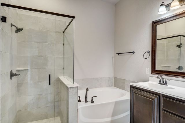 514 Zinnia Loop, Midlothian, TX 76065