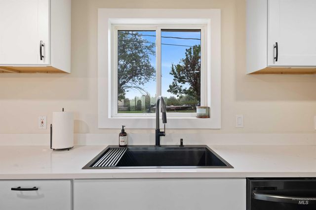 2681 E 3700 N, Twin Falls, ID 83301
