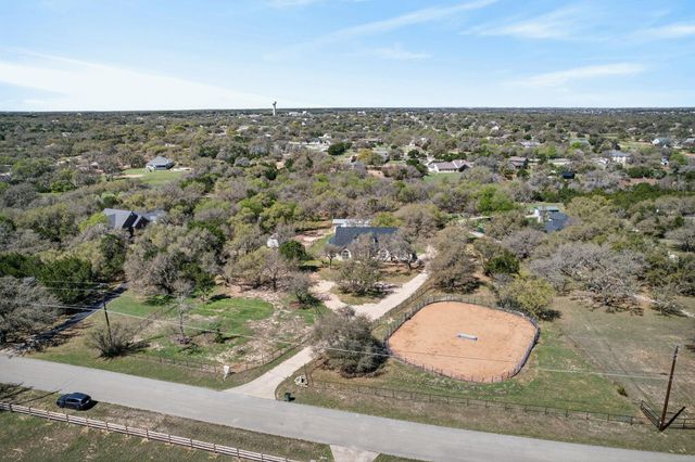 131 N Showhorse DR, Liberty Hill, TX 78642