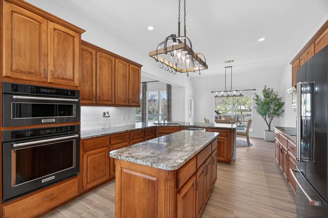 131 N Showhorse DR, Liberty Hill, TX 78642