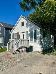 2004 Delaware Street, Saginaw, MI 48602