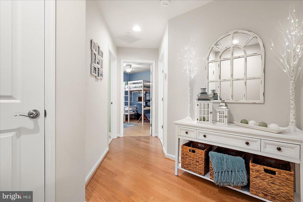 Image 36 of property listing at 208 7TH ST #2, Ocean City, MD 21842