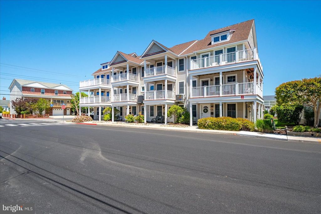 Image 55 of property listing at 208 7TH ST #2, Ocean City, MD 21842