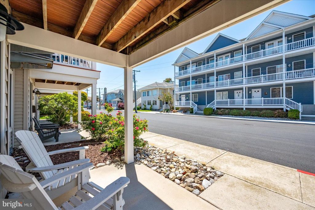 Image 61 of property listing at 208 7TH ST #2, Ocean City, MD 21842
