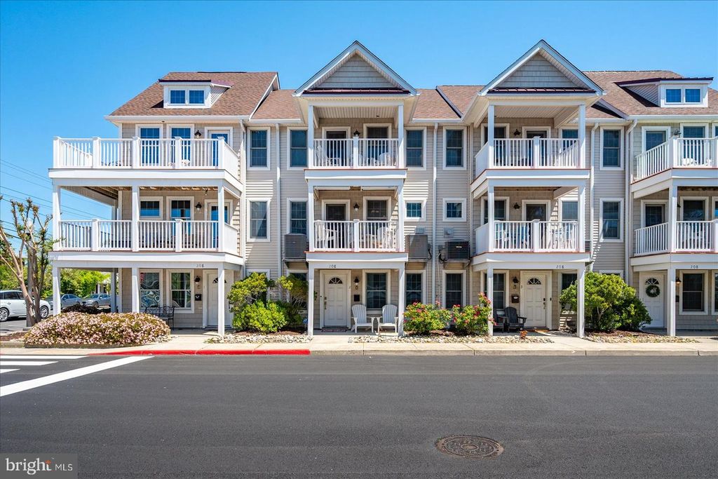Image 65 of property listing at 208 7TH ST #2, Ocean City, MD 21842