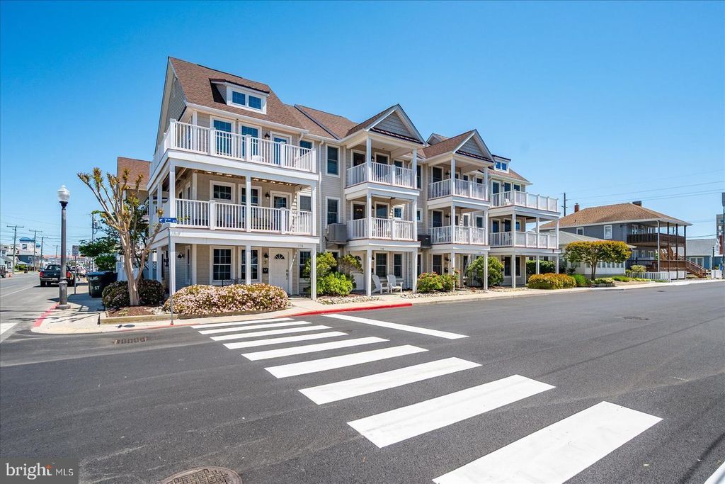 Image 66 of property listing at 208 7TH ST #2, Ocean City, MD 21842