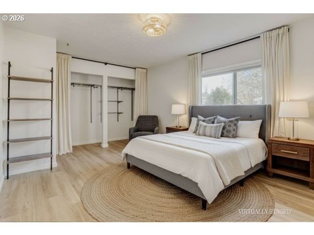 17741 Se Marie St, Portland, OR 97236