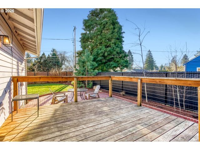 17741 Se Marie St, Portland, OR 97236