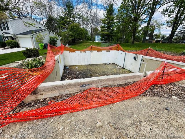 931 Norchester Street, South Lyon, MI 48178