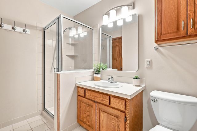 6512 Gray Fox Curve, Chanhassen, MN 55317