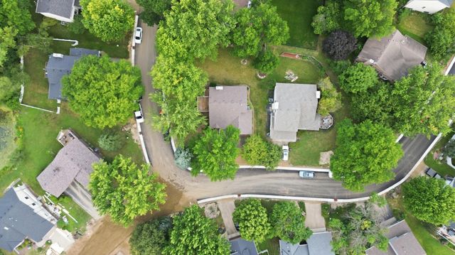 6512 Gray Fox Curve, Chanhassen, MN 55317
