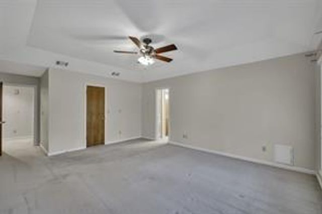 109 Hiwon Drive, Conroe, TX 77304