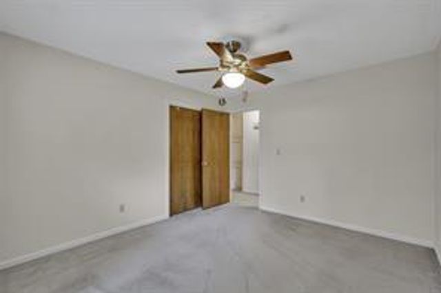 109 Hiwon Drive, Conroe, TX 77304