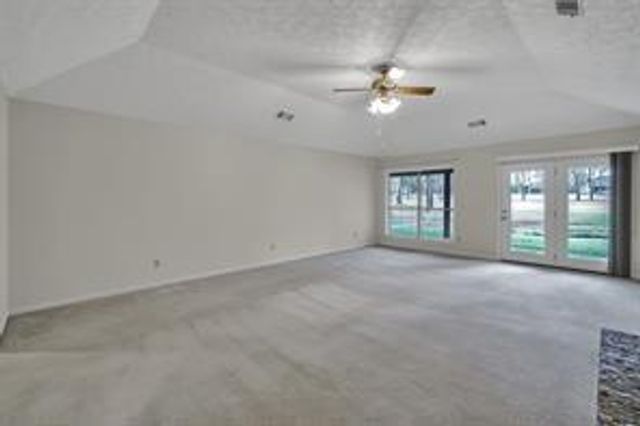 109 Hiwon Drive, Conroe, TX 77304