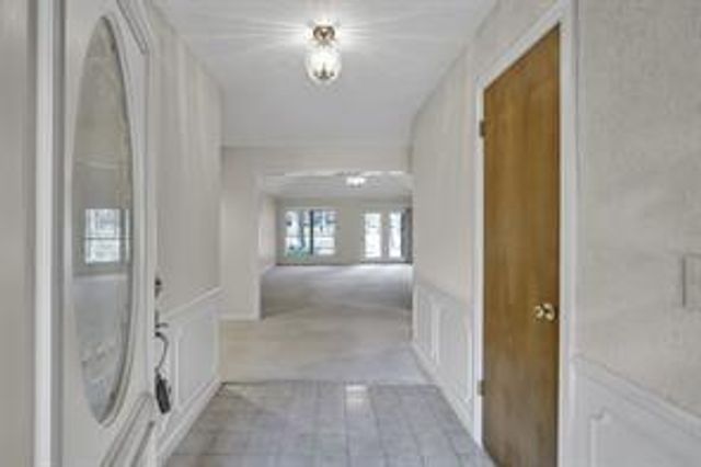 109 Hiwon Drive, Conroe, TX 77304