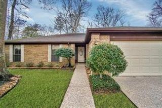 109 Hiwon Drive, Conroe, TX 77304