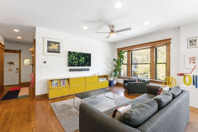 1803 W HURON Street 2, Chicago, IL 60622