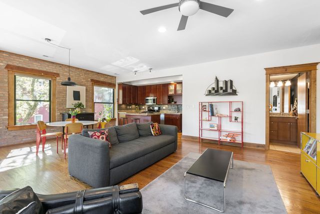 1803 W HURON Street 2, Chicago, IL 60622