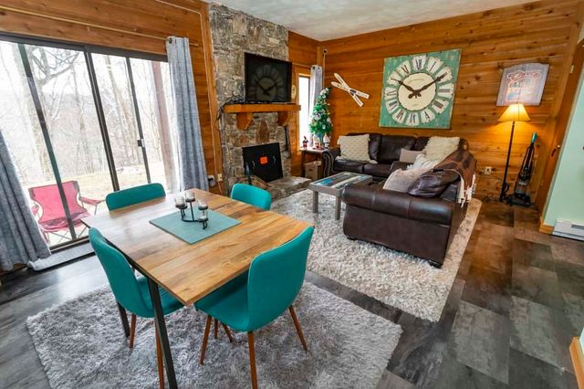 2803 Swiss Mountain Dr, Seven Springs Resort, PA 15622