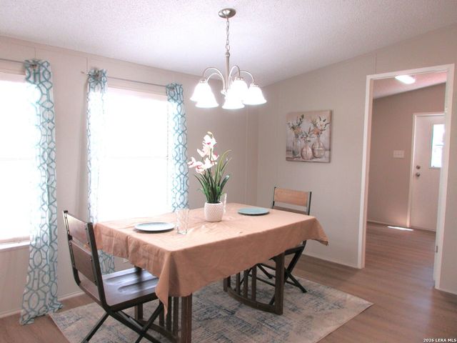 204 County Road 7725, Natalia, TX 78059