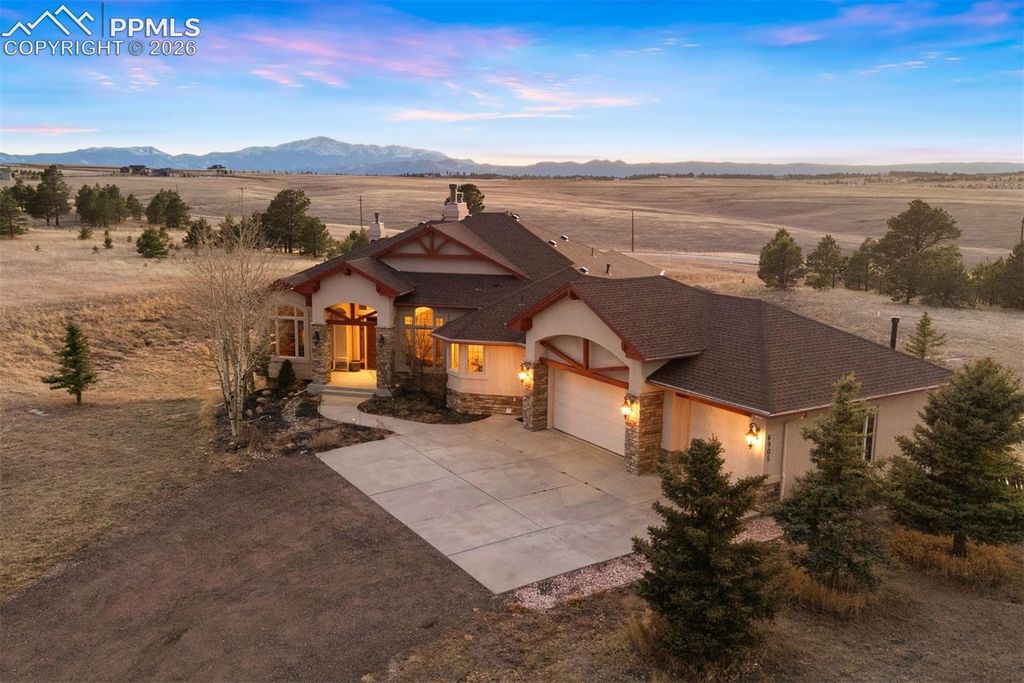 6905 Alpaca Heights, Colorado Springs, CO 80908 — exterior
