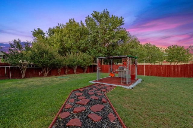 1024 Portchester Castle PATH, Pflugerville, TX 78660