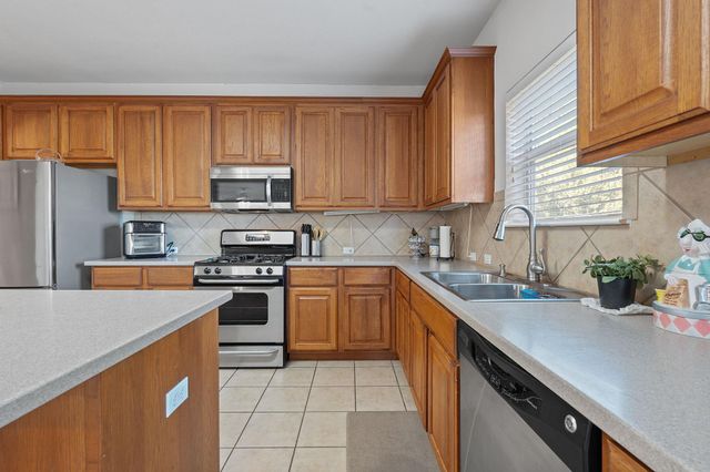 1024 Portchester Castle PATH, Pflugerville, TX 78660