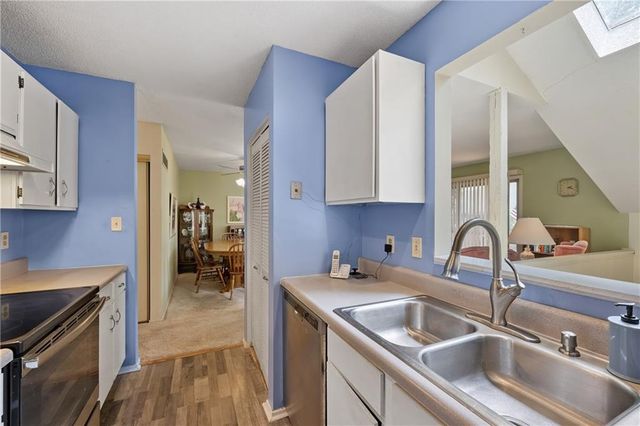 10951 Gillette Street, Overland Park, KS 66210