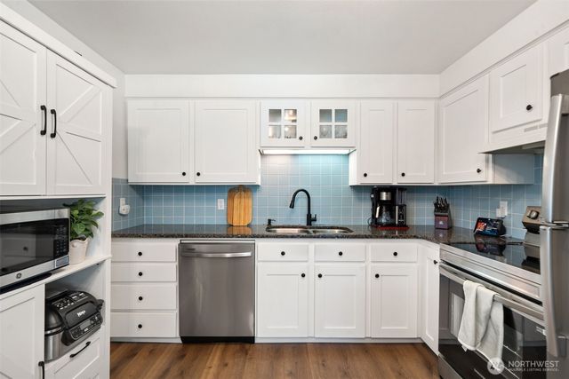 20 E Oak Place, Shelton, WA 98584