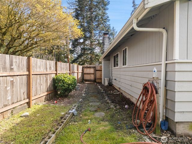 20 E Oak Place, Shelton, WA 98584