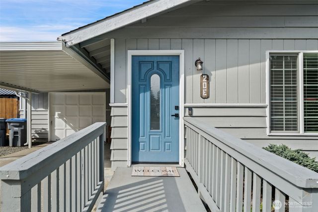 20 E Oak Place, Shelton, WA 98584