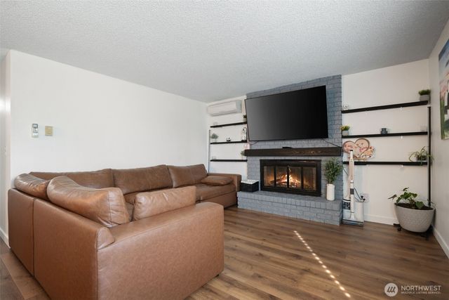 20 E Oak Place, Shelton, WA 98584